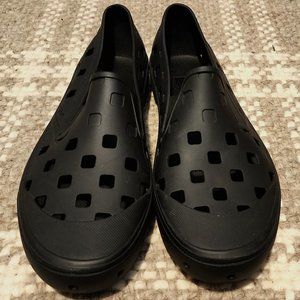 VANS Slip-On TRK Size 12 Black - Never Worn